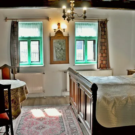 Apartment Nefelejcs Vendeghaz Holloko